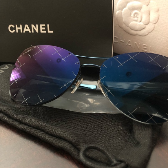 Authentic Chanel Blue Pilot Quilt Sunglasses - Picture 5 of 8